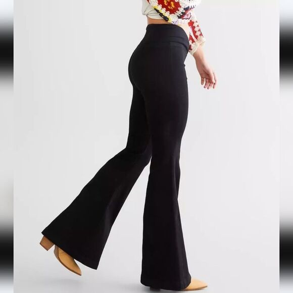 We The Free Venice Beach Flare Stretch Pants Jeans Black Size 31 - Picture 15 of 16